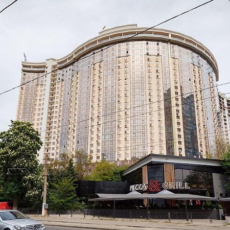 White Apartment In 12 Floor Odessa Exterior foto